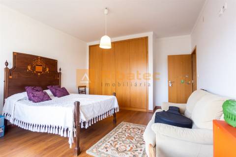 Moradia T5 em Alpiarça