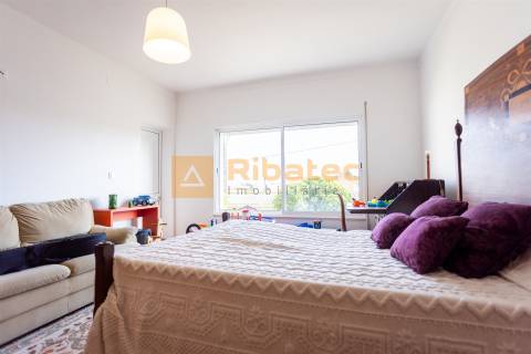 Moradia T5 em Alpiarça