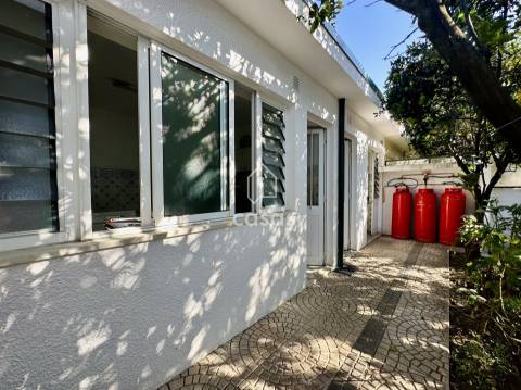 Moradia Geminada T4 Venda em Nogueira e Silva Escura,Maia