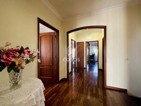 Moradia Geminada T4 Venda em Nogueira e Silva Escura,Maia