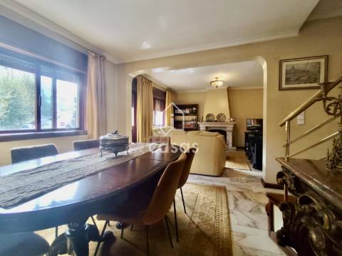 Moradia T4 Venda em Rio Tinto,Gondomar