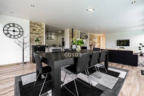 Quinta Exclusiva em Lever, Vila Nova de Gaia – Potencial de Investimento Único