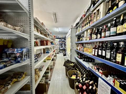 Mini Mercado para Trespasse – Travagem, Ermesinde