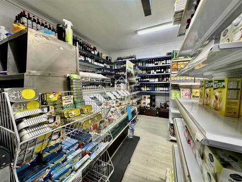 Mini Mercado para Trespasse – Travagem, Ermesinde