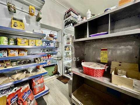 Mini Mercado para Trespasse – Travagem, Ermesinde