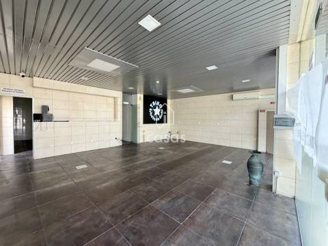 Loja  Venda em Vilela,Paredes