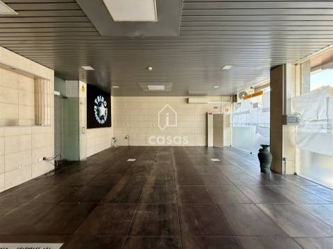 Loja  Venda em Vilela,Paredes