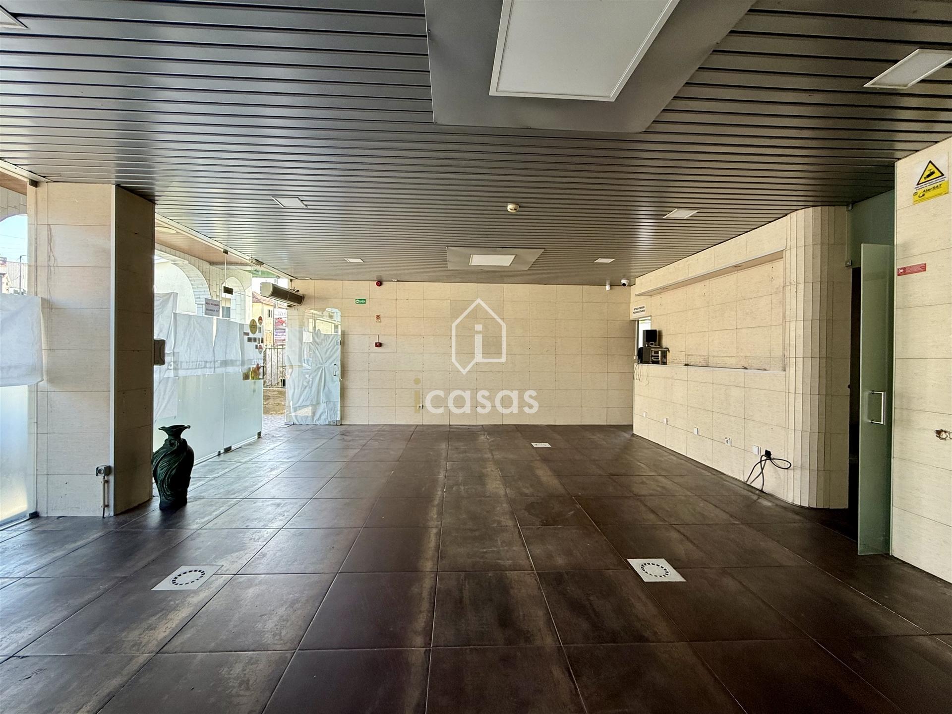 Loja  Venda em Vilela,Paredes