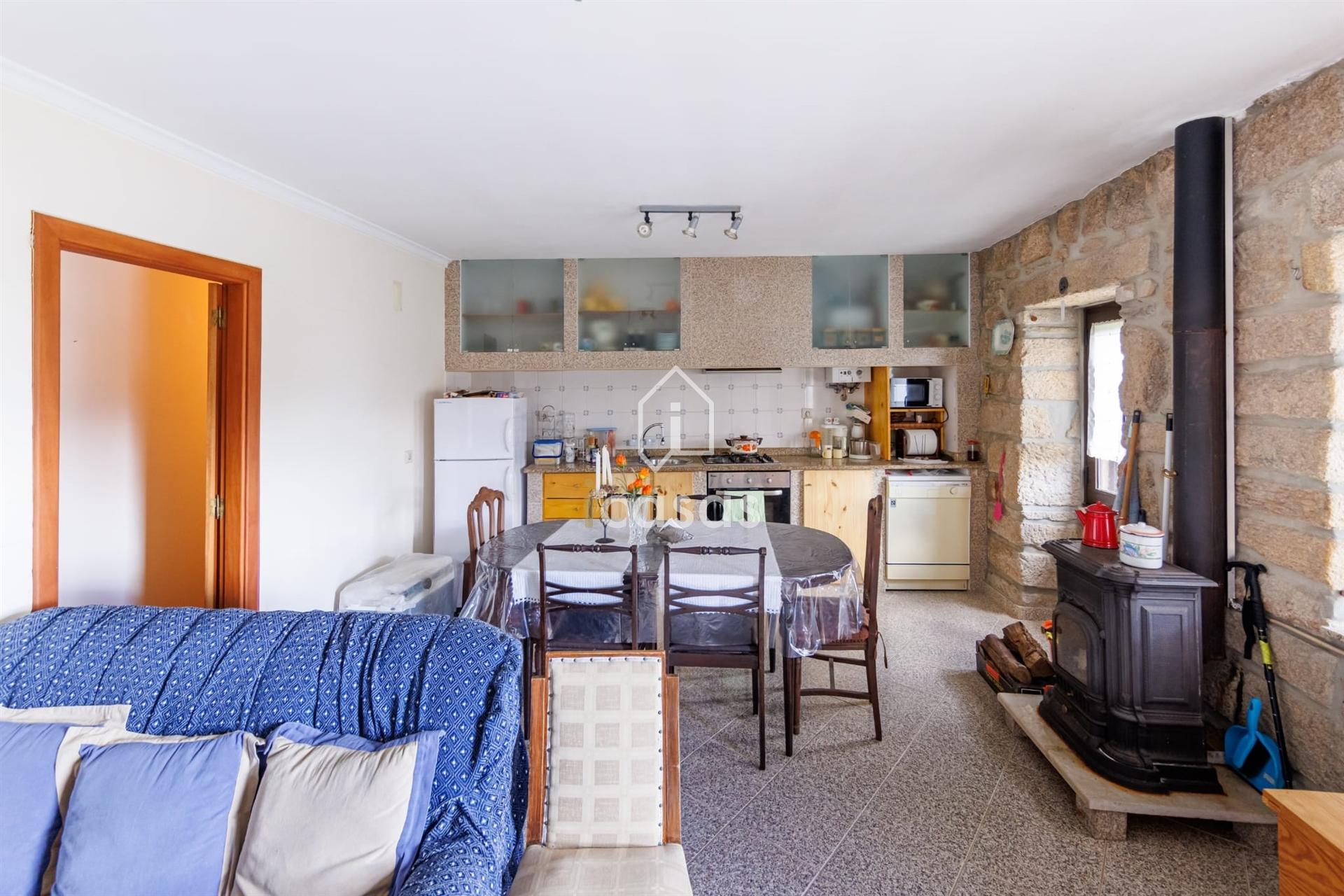 Moradia em Banda T2 Venda em Adoufe e Vilarinho de Samardã,Vila Real