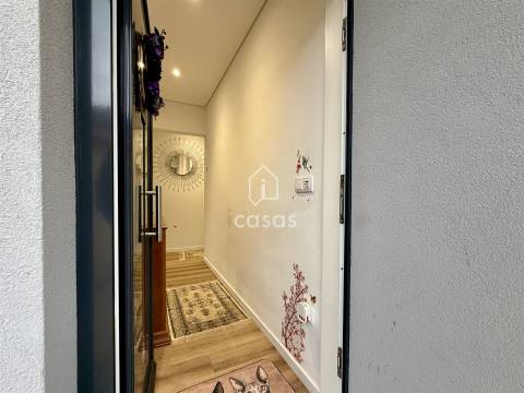 Andar Moradia T3 Renovado Rio Tinto | Suite + Terraço