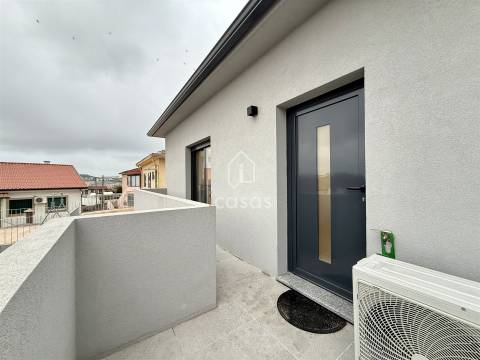 Andar Moradia T3 Renovado Rio Tinto | Suite + Terraço