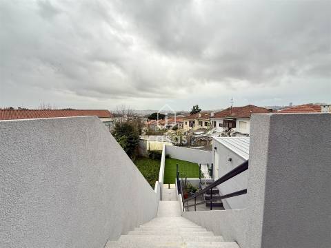 Andar Moradia T3 Renovado Rio Tinto | Suite + Terraço