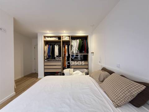 T3 Renovado com Varanda e Garagem Box | Forno – Rio Tinto (Próximo da Areosa)