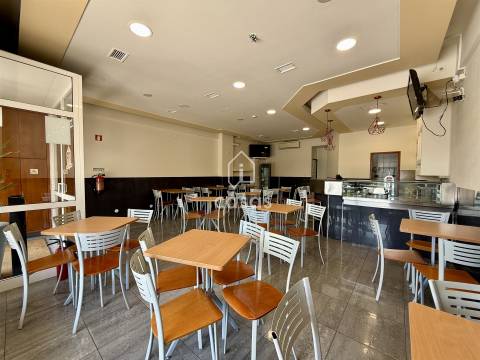 Loja  Arrendamento em Valongo,Valongo