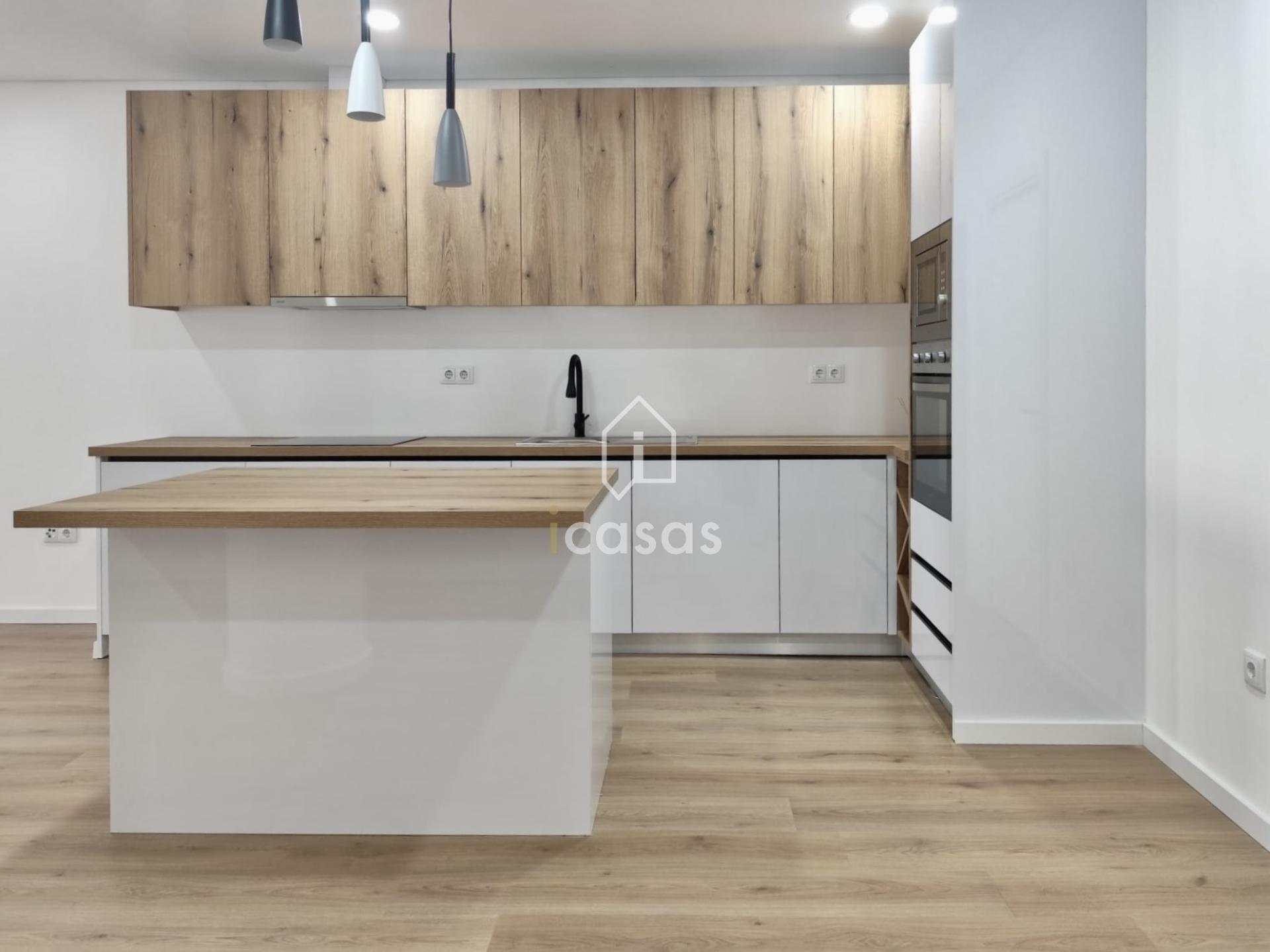 Apartamento T2 Venda em Rebordosa,Paredes