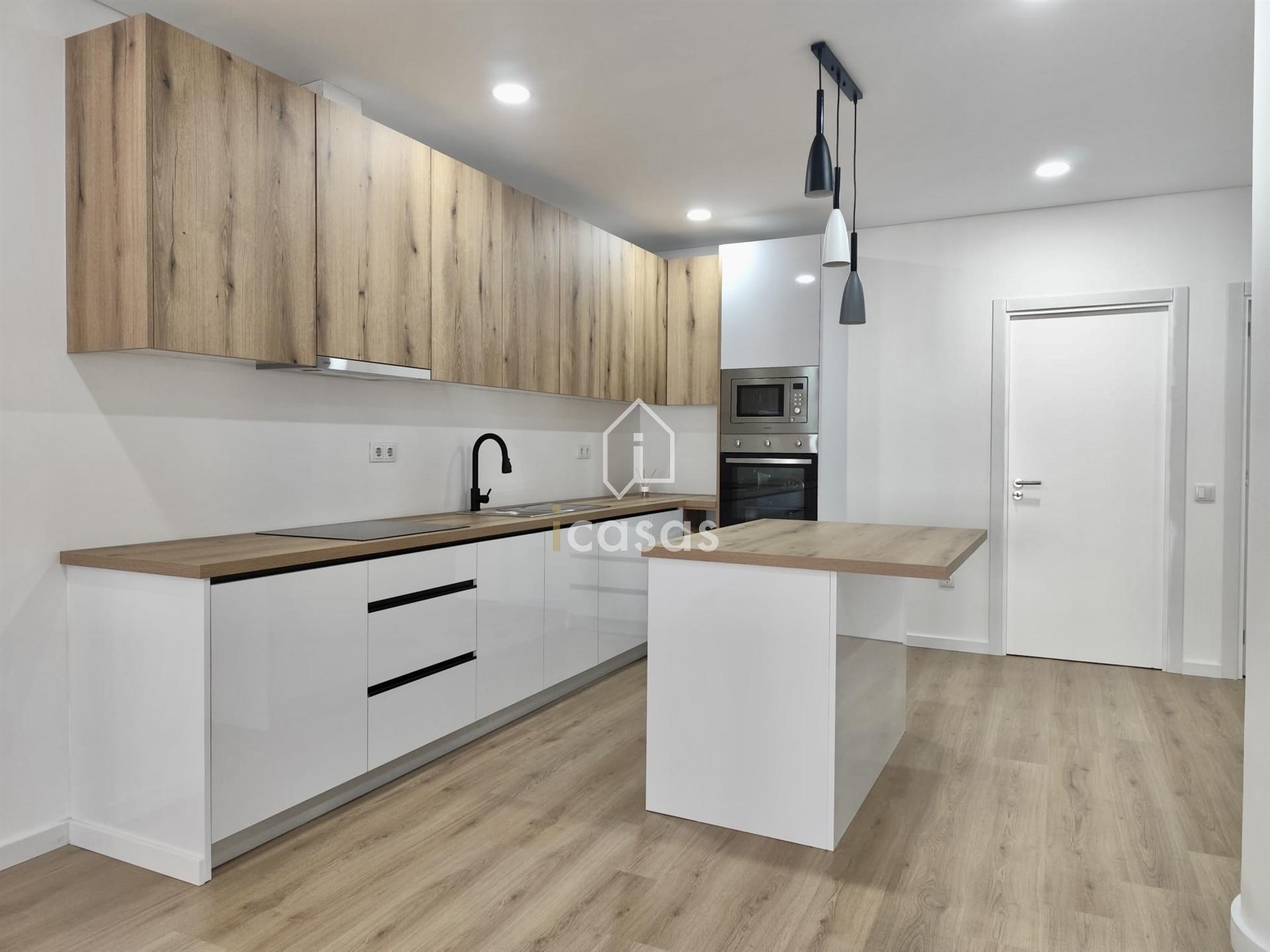 Apartamento T2 Venda em Rebordosa,Paredes