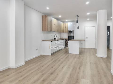 Apartamento T2 Venda em Rebordosa,Paredes