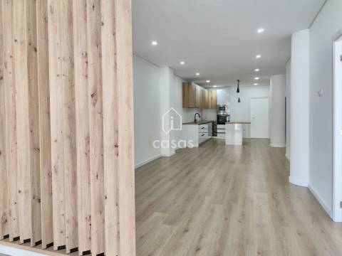 Apartamento T2 Venda em Rebordosa,Paredes