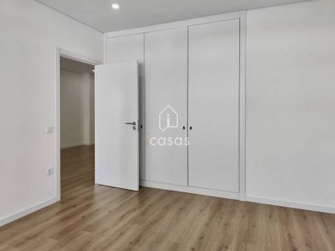 Apartamento T2 Venda em Rebordosa,Paredes