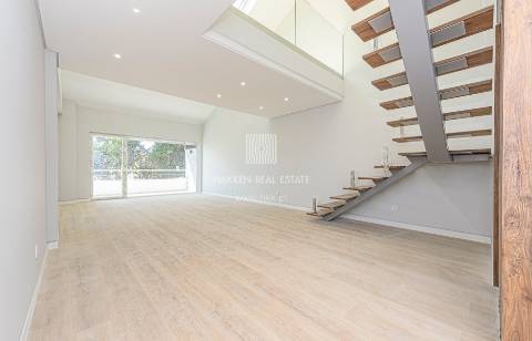 Apartamento T3+1 DUPLEX Venda em Carcavelos e Parede,Cascais