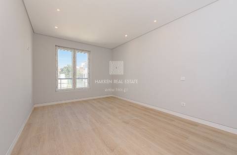 Apartamento T3+1 DUPLEX Venda em Carcavelos e Parede,Cascais