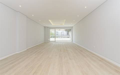 Apartamento T3 a estrear na Vila de Carcavelos