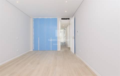 Apartamento T3 a estrear na Vila de Carcavelos
