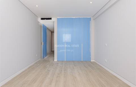 Apartamento T3 a estrear na Vila de Carcavelos