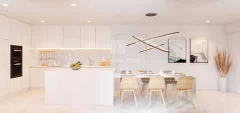 Apartamento T3 duplex nas Avenidas Novas