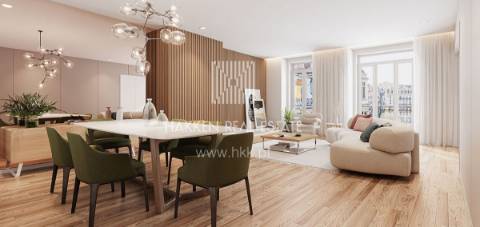 Apartamento T3 duplex nas Avenidas Novas