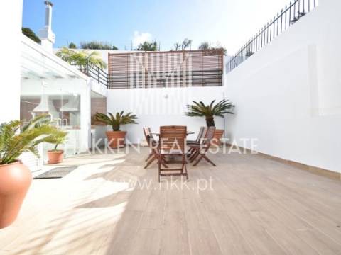 Moradia T7 com quatro suites e piscina