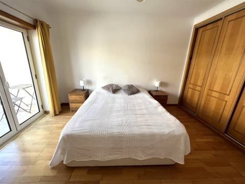 Apartamento T2 na Ericeira com vista frontal de mar