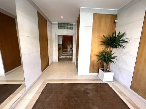 Apartamento T2 na Ericeira com vista frontal de mar