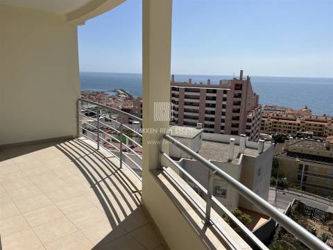 Apartamento T2 na Ericeira com vista frontal de mar