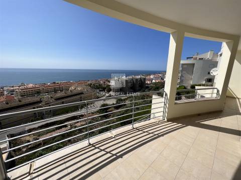 Apartamento T2 na Ericeira com vista frontal de mar