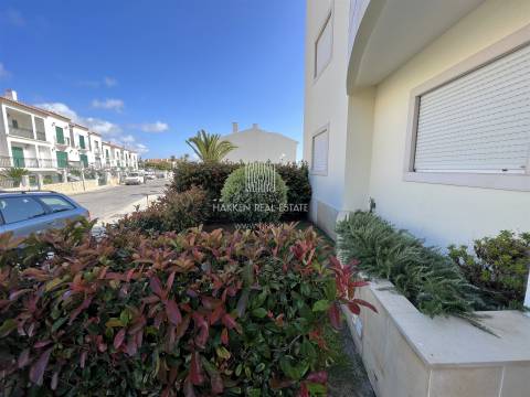 Apartamento T2 na Ericeira com vista frontal de mar