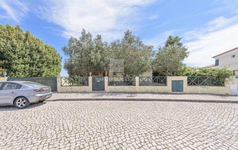 Moradia T4 na Quinta da Beloura a 200m do Tasis Internacional school