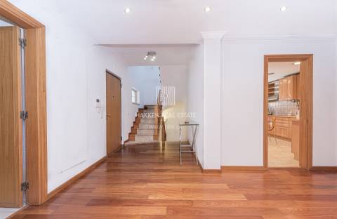 Moradia T4 na Quinta da Beloura a 200m do Tasis Internacional school