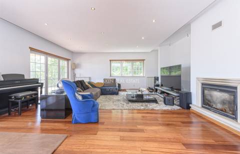 Moradia T4 na Quinta da Beloura a 200m do Tasis Internacional school