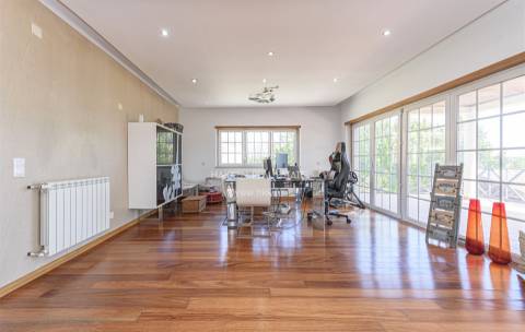 Moradia T4 na Quinta da Beloura a 200m do Tasis Internacional school