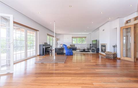 Moradia T4 na Quinta da Beloura a 200m do Tasis Internacional school