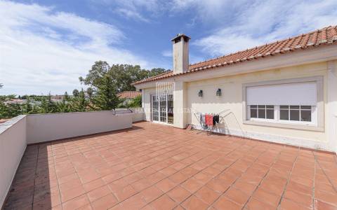 Moradia T4 na Quinta da Beloura a 200m do Tasis Internacional school