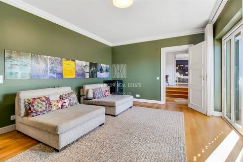 Moradia de luxo T6 na Quinta Patino