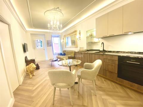 Apartamento T1 de Charme, remodelado em Lisboa