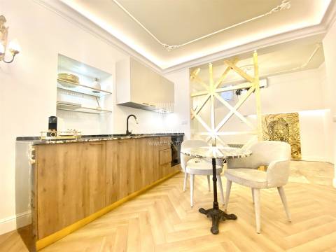 Apartamento T1 de Charme, remodelado em Lisboa