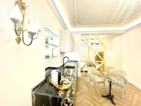 Apartamento T1 de Charme, remodelado em Lisboa