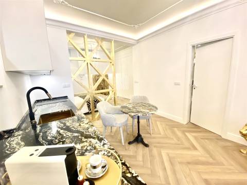 Apartamento T1 de Charme, remodelado em Lisboa