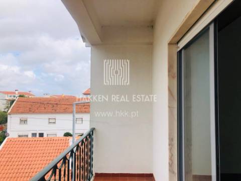 Apartamento T3 no Linhó