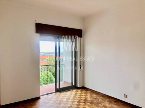 Apartamento T3 no Linhó