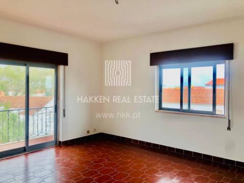 Apartamento T3 no Linhó